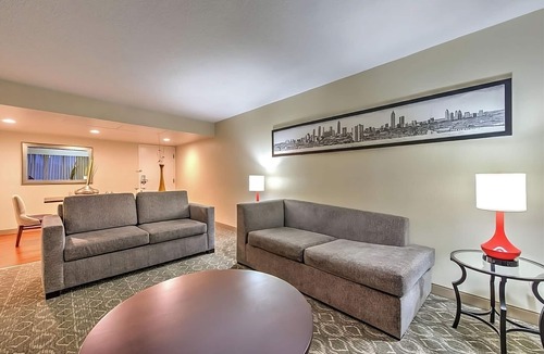 Buford Highway House | Get Ready for Blissful Getaway! Where Comfort Meets Culture! Free Parking, Pool!