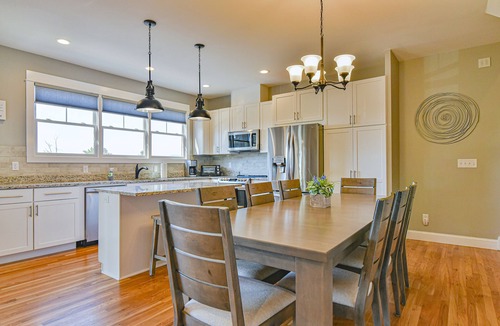 Woodfin House | Getaway: Walking distance to Reynolds Village with Gorgeous Mountain Views!