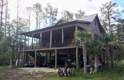 Sapelo Island Cabin | Go Back In Time To A Slower Pace In This Cabin In The Woods