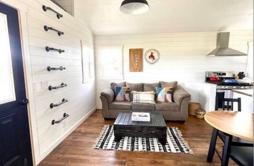 Columbia Falls Cottage | Gorgeous 1-bedroom cottage in charming Columbia Falls perfect for relaxing