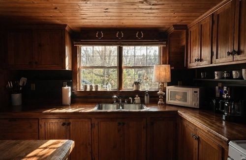 Appling County Other | Gorgeous 3-bedroom farmhouse in the beautiful Surrency countryside