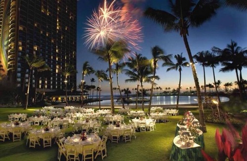 Waikiki Condo | Gorgeous Hilton Hawaiian Village 2 bedroom villa. Beautiful beach!