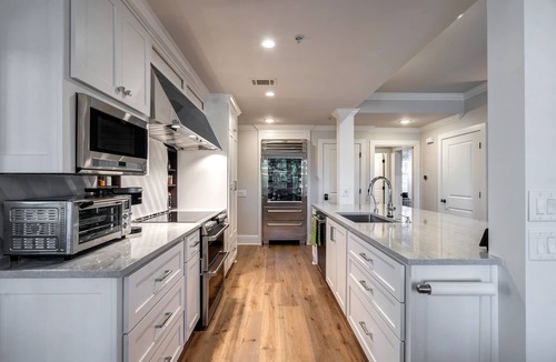 Greensboro Condo | Gorgeous Lake Front Condo within the Gates of Reynolds!