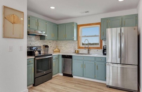 Sea Scape House | Gorgeous, Ocean View, 3 bedroom, 2 bathroom home in the heart of Kitty Hawk!