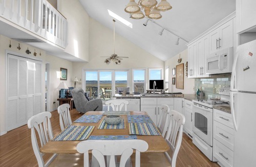 Caswell Beach House | Griffin: Comfortable Caswell Home, Ocean & River Views!