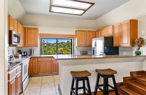Bayview House | Hale Imaka - 4 Bedroom/3 Bath with Air Conditioning