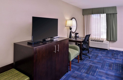 Western Hotel | Hampton Inn Eugene