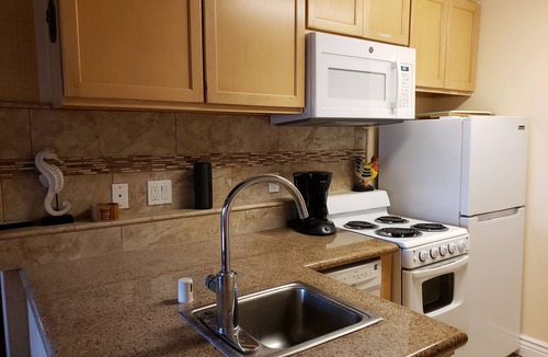 Princeville Apartment | Hanalei Bay RESORT 2312 259.00 Oct28-Nov1 BlowOutSaleBeachFront 10 Star Reviews!