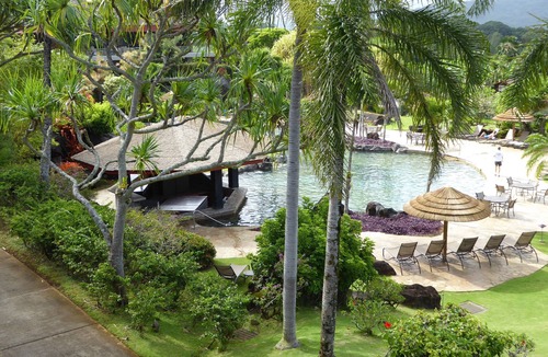 Princeville Apartment | Hanalei Bay RESORT 2312 259.00 Oct28-Nov1 BlowOutSaleBeachFront 10 Star Reviews!