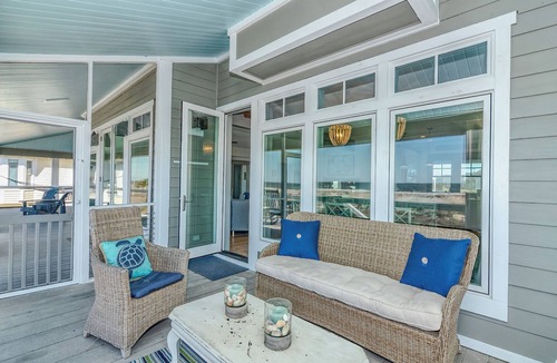 South Beach House | Harmony Cottage is a 4 BR/4.5 BA Oceanfront Retreat!