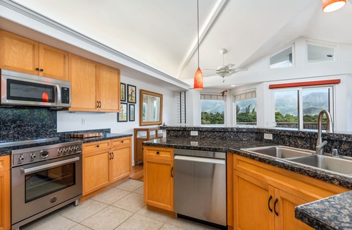 Princeville Condo | Hawaii Life Rentals Presents Villas of Kamalii 17