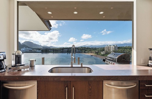 Lihue House | Hawaiian Villa | Beach Access, Views & A/C