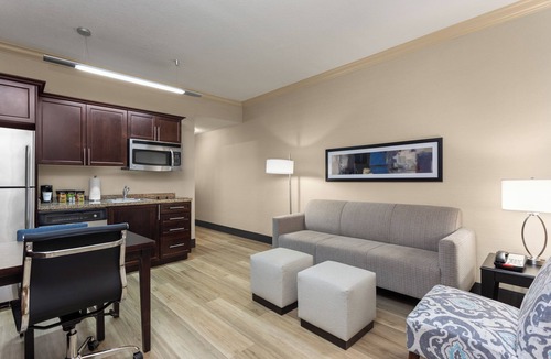 Palm Beach - West Palm Beach Hotel | Hawthorn Extended Stay by Wyndham West Palm Beach Airport