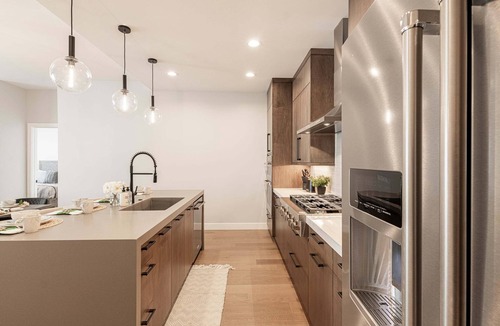 Hideout House | Hideout Epic View Modern Home 10 Min to Deer Valley Lake & Mountain Views