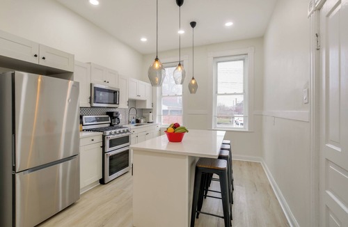 Benton Park House | Historic Benton Park STL Home: Game Room & Yard!