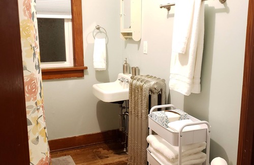 Stockbridge House | Historic Rectory Retreat in Stockbridge – Getaway for 8-12 Guests