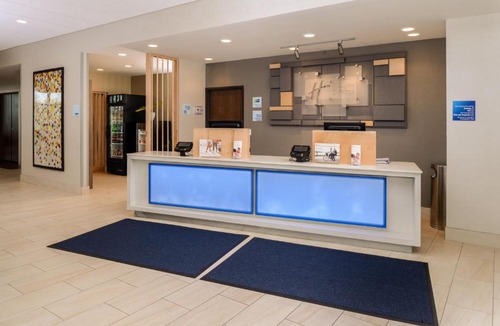 Alachua Hotel | Holiday Inn Express & Suites Alachua - Gainesville Area by IHG