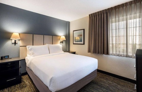 Gwinnett Place Hotel | Home-Like Duluth Stay l Close to Nam Dae Mun Farmers Market l 2 Units