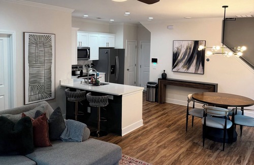 Stockbridge House | House of Jade - Stylish Stockbridge Retreat near ATL