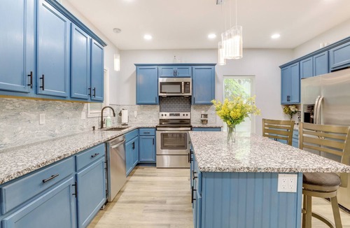 Pittsburgh Cottage | Ideal ATL Base 2 Mi to Mercedes-benz Stadium, Dtwn