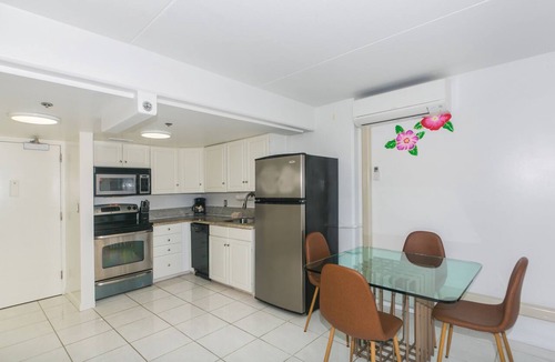 Waikiki Condo | Ilikai 1 Bedroom Lagoon View, Minutes to the Beach! No Resort Fees!
