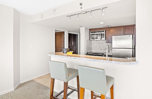 Waikiki House | Ilikai - 4BR Condos - Sleeps 8