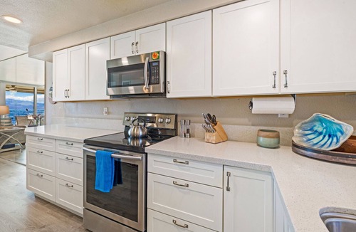 Maalaea Condo | IMPECCABLY REMODELED GROUND FLOOR OCEANFRONT - 50' FROM THE SEA TURTLE SANCUARY!