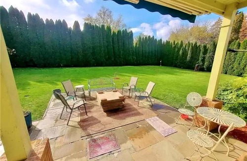 Penn Yan House | Incredible Cottage with Hot-tub in Penn Yan, New York
