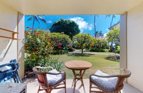 Wailua Hotel | Islander on the Beach 170