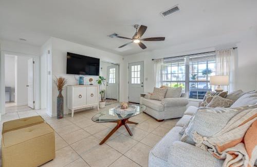 Atlantic Shores House | Jacksonville Beach Home with Yard, Walk to Shore