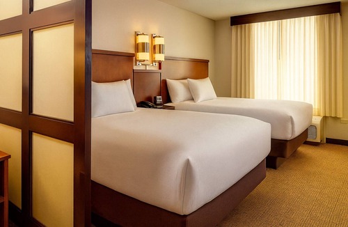 Gwinnett Place Hotel | Just What You Were Looking For! Pet Friendly Unit w/Bfast Near Sweet Water Park
