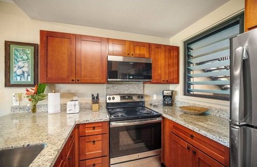 Lihue Condo | Kaha Lani #121, Oceanfront, Steps to Beach, Sunrise Views from Private Lanai