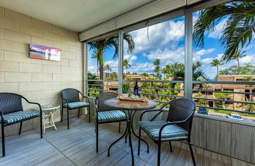 Kihei Apartment | Kamaole Beach Royale 208