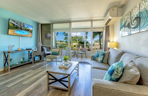 Kihei Apartment | Kamaole Beach Royale 208
