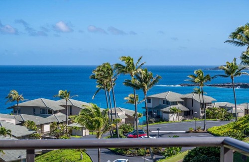 Napili Apartment | Kapalua Bay Villas Large Master Suite 3 Free Cars KBM Resorts Large Master Suite 3 Units 3 Bedrooms KBV ML-3705