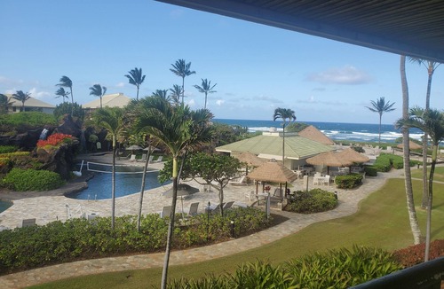 Hanamaulu Condo | KAUA'I BEACH RESORT-BEACHFRONT, OCEAN VIEW, POOLSIDE VIEW FROM YOUR LANAI