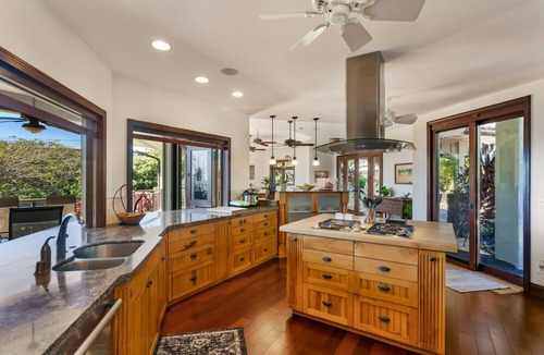Poipu House | Kauai Luxury home, Private Pool & Spa, walk to the beach, restaurants and shops
