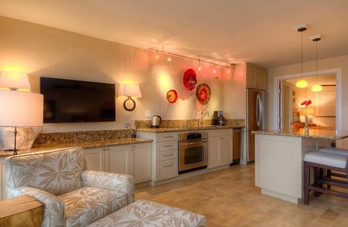 Poipu Condo | Kuhio Shores 306: Vacation On Kauai Oceanfront