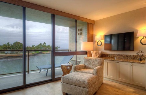 Poipu Condo | Kuhio Shores 306: Vacation On Kauai Oceanfront