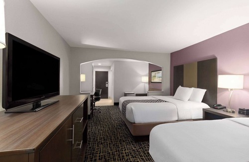 Snellville Hotel | La Quinta Inn & Suites by Wyndham Snellville-Stone Mountain