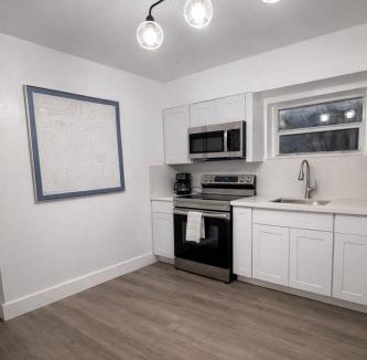 Royal Poinciana House | Lagunna Fort Lauderdale Airport