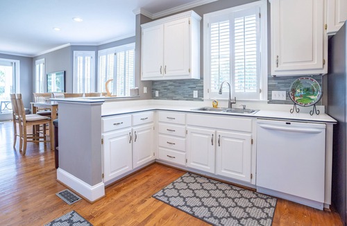 Eatonton Cottage | Lakefront cottage 9th green of Reynolds Lake Oconee Great Waters golf course