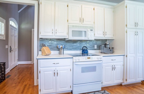 Eatonton Cottage | Lakefront cottage 9th green of Reynolds Lake Oconee Great Waters golf course