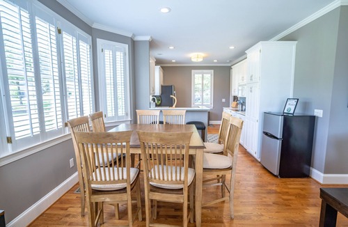 Eatonton Cottage | Lakefront cottage 9th green of Reynolds Lake Oconee Great Waters golf course