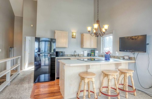 Lakeside House | Lakefront Estate w/Private Beach on Flathead Lake