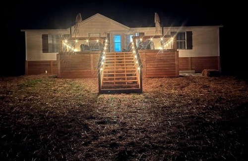 Milledgeville House | Lakefront Property Fish, Cook and EAT! Swim, Float, Relax