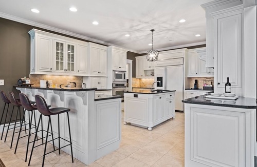 Eatonton House | Lakefront with Pool, Hot tub, Pontoon Boat & Movie Theatre