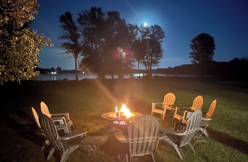 Rooseveltown House | Lakeside 4-bedroom. 6 minutes to Potsdam.