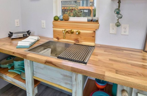Anchor Point House | Lakeview Cottage-Fireweeds Meadow Vacation Rental