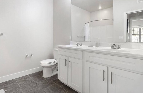 Simsbury Apartment | Landing at The Pointe at Dorset Crossing - 1 Bedroom in Downtown Simsbury